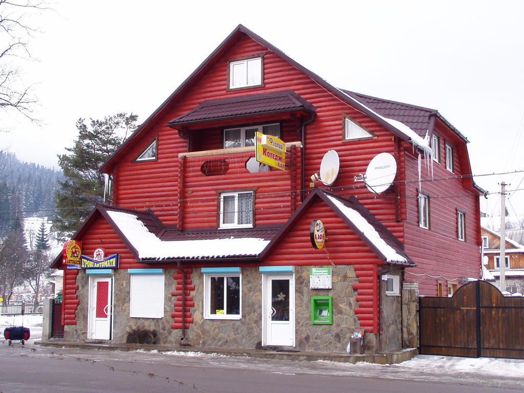 Fayniy Motel Tatariv Extérieur photo